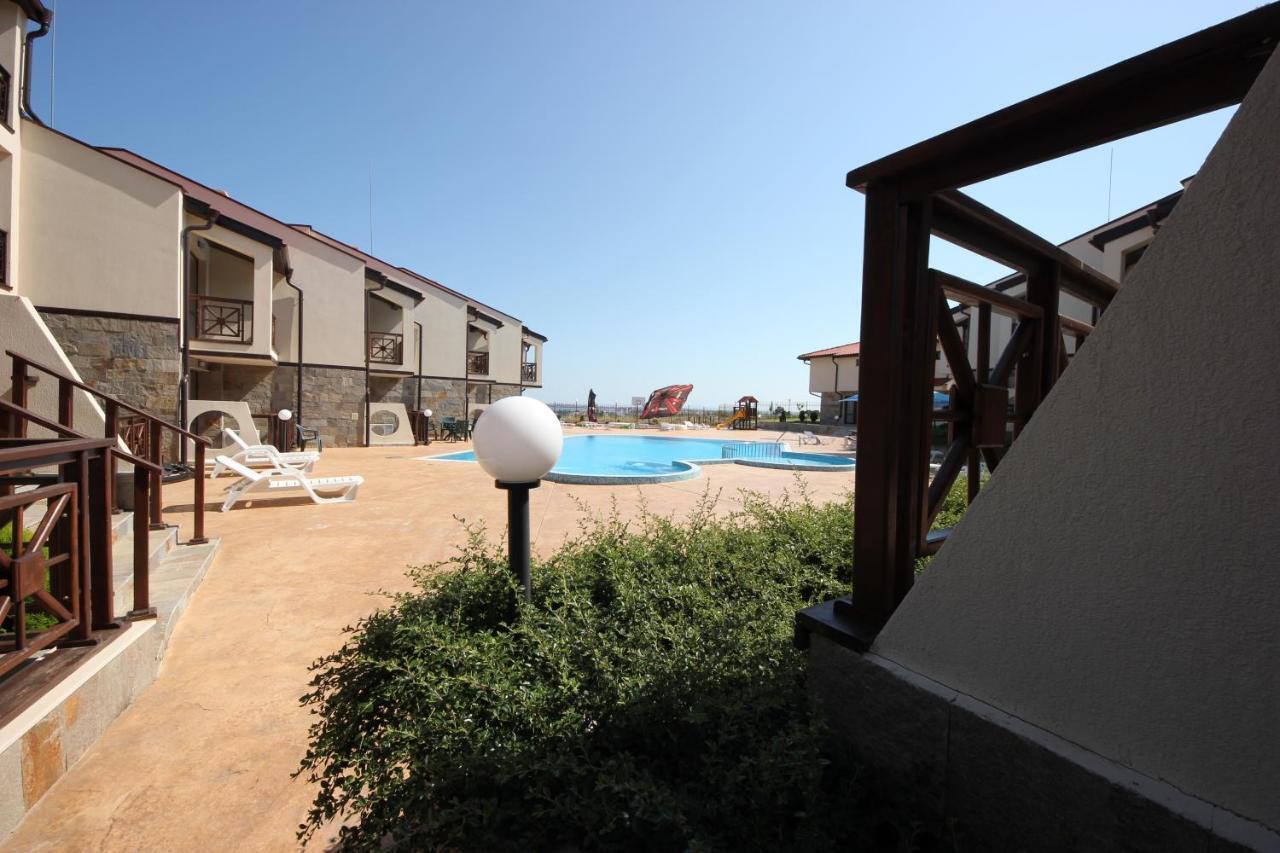 Menada Imperial Heights Villas Sunny Beach Eksteriør billede